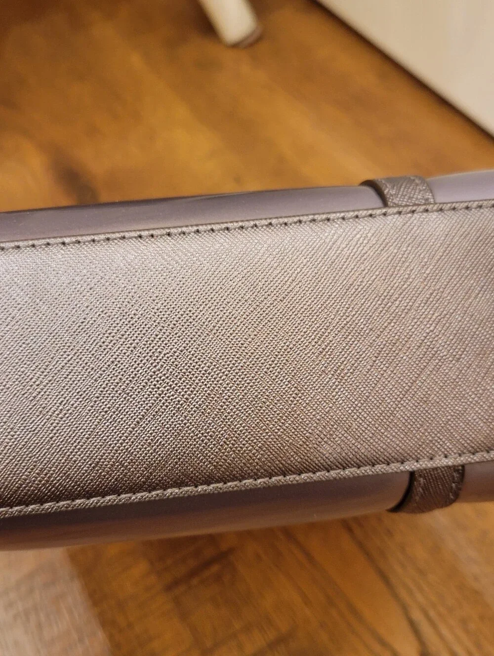 Structured Crossbody Tote Bag in Light Lavender